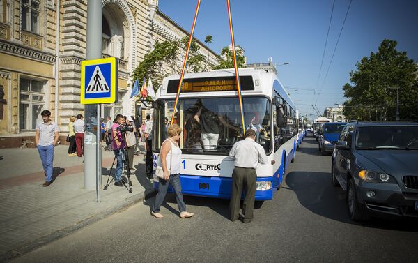 Первый троллейбус в аэропорт - Sputnik Молдова