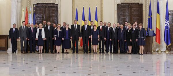 Ceremonia de investire a lui Mihai Tudose - Sputnik Moldova-România