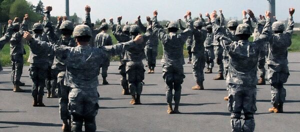 Военные на авиабазе в Эмари - Sputnik Молдова