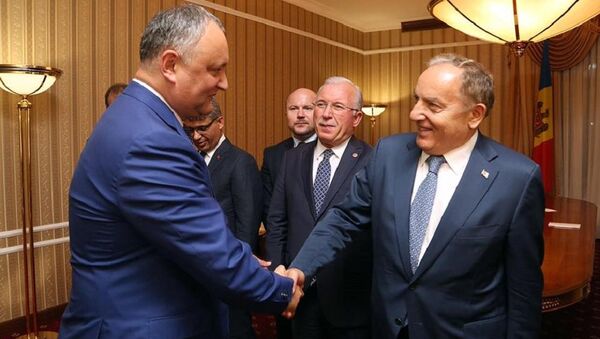 Președintele Igor Dodon s-a întâlnit astăzi cu deputații Huseyin BÜRGE, Hakan ÇAVUŞOĞLU şi Mehmet ALTAY, reprezentanți ai Partidului Justiției și Dezvoltării - Sputnik Moldova