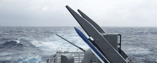Taiwan's navy practice loading surface-to-air SM-2 missiles from a Kidd class destroyer during the Hai-Biao (Sea Dart) annual exercises off the northeastern coast of Taiwan (File) Taiwan's navy practice loading surface-to-air SM-2 missiles from a Kidd class destroyer during the Hai-Biao (Sea Dart) annual exercises off the northeastern coast of Taiwan (File) - Sputnik Moldova-România