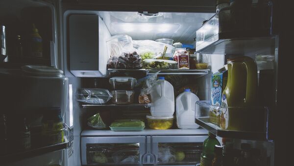Холодильник с продуктами, фото из архива - Sputnik Молдова