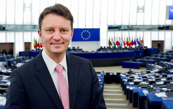 Un român, ales vicepreședinte al popularilor europeni - Sputnik Moldova-România