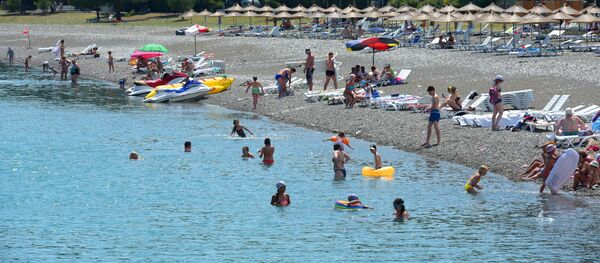 Отдых туристов в Абхазии - Sputnik Moldova