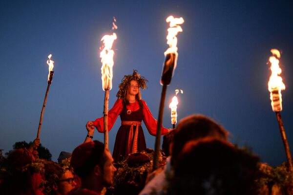 В ночь на 7 июля – праздник Иван Купала: история, традиции и обычаи - Sputnik Молдова