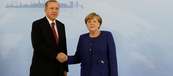 Recep Tayyip Erdogan și Angela Merkel - Sputnik Moldova-România