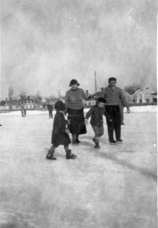 Каток на стадионе Динамо, Кишинев - Sputnik Молдова