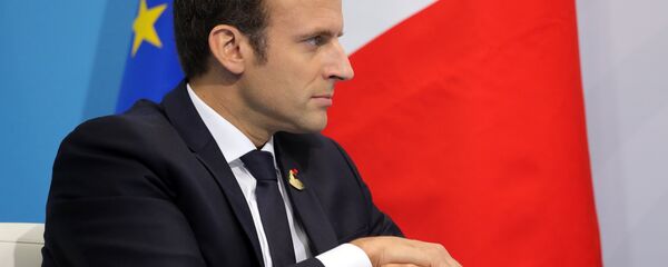 Emmanuel Macron la summit-ul G20 în timpul întrevederii cu Vladimir Putin - Sputnik Moldova-România