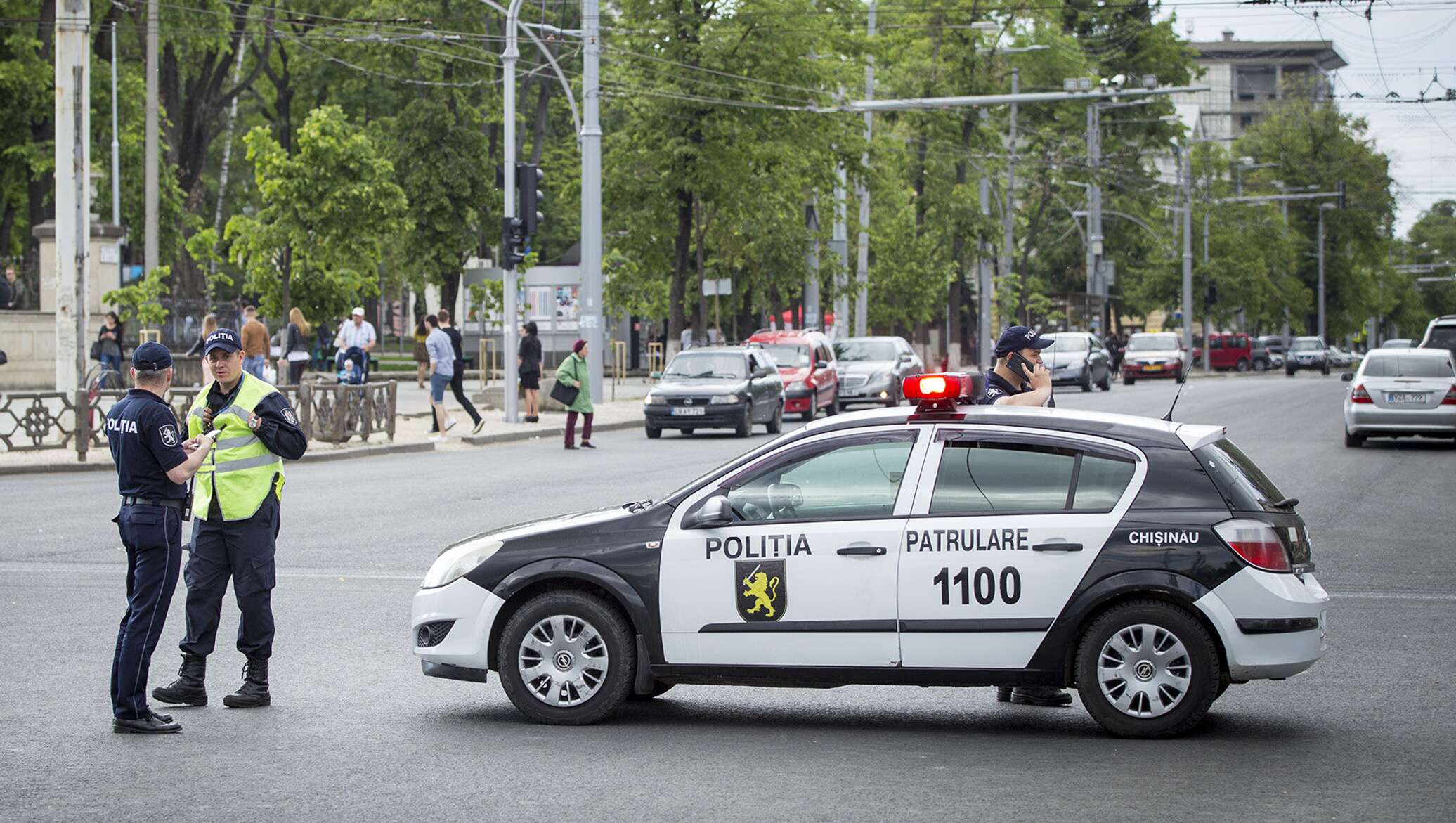 Автомобили молдова. Полиция Молдовы. Молдавская Полицейская машина. Автомобили полиции Молдавии. Кишинев полиция.