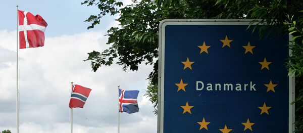 A car crosses the German-Danish border at Krusaa, Denmark (Foto vom 24.06.11) - Sputnik Moldova-România