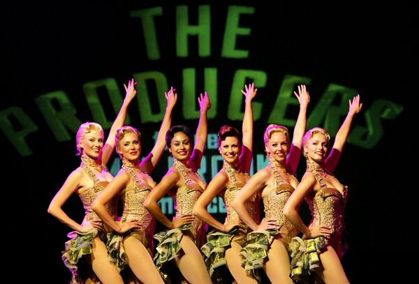 Мюзикл Продюсеры Мела Брукса, самое  награждаемое шоу в истории Бродвея - Sputnik Молдова