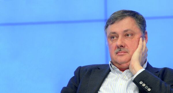 Политолог Дмитрий Евстафьев - Sputnik Молдова