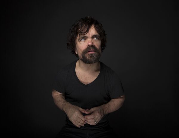 Актер Питер Динклейдж во время кинофестиваля Sundance в Парк-Сити, штат Юта Актер Питер Динклейдж во время кинофестиваля Sundance в Парк-Сити, штат Юта - Sputnik Молдова