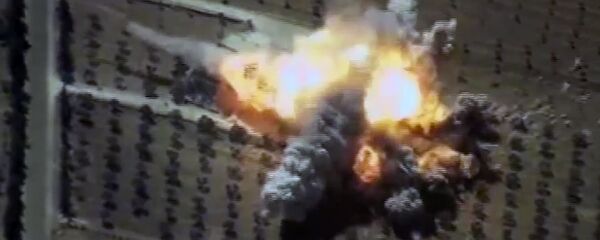 Kalibr cruise missiles hit banned terrorist group ISIS targets in Syria - Sputnik Moldova-România