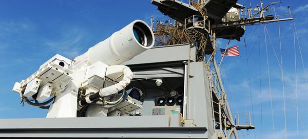 Лазерная пушка, установленная на борту корабля USS Ponce. Архивное фото - Sputnik Молдова