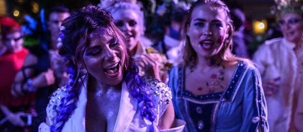 Фестиваль искусств и костюмированный бал Midsummer Night’s Dream - Sputnik Молдова