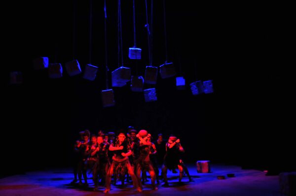 Спектакль Выстрел в спину - Sputnik Молдова