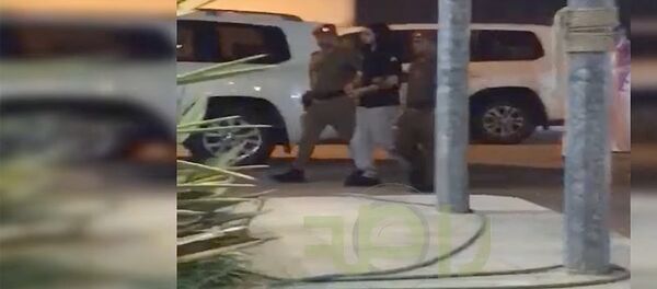 Полиция Эр-Рияда задержала представителя королевской династии Саудовской Аравии по приказу короля Салмана Полиция Эр-Рияда задержала представителя королевской династии Саудовской Аравии по приказу короля Салмана - Sputnik Молдова