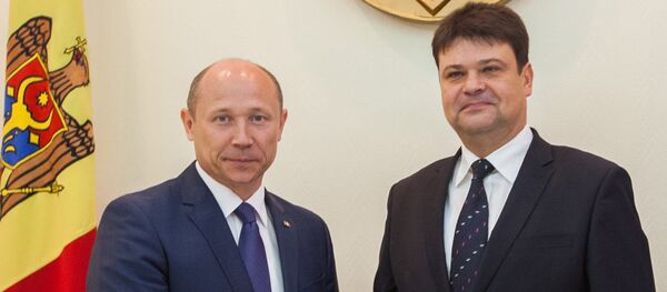 Valeriu Streleţ şi ambasadorul belarus la Chişinău, Serghei Ciciuc Valeriu Streleţ şi ambasadorul belarus la Chişinău, Serghei Ciciuc - Sputnik Молдова