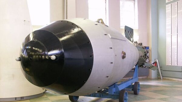 Копия самой мощной в истории термоядерной бомбы АН602 - Sputnik Молдова