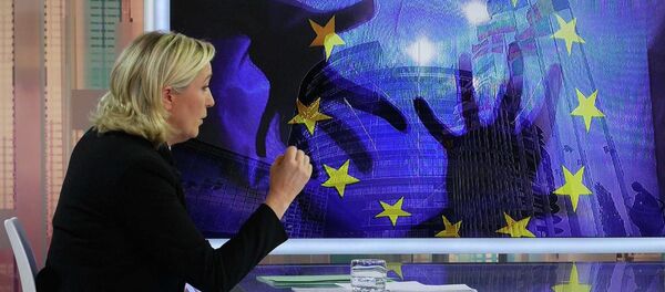 Marine Le Pen on France 5, Paris, France - 23 Nov 2014 - Sputnik Moldova-România
