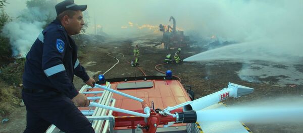 Пожар на Республиканском стадионе Пожар на Республиканском стадионе - Sputnik Молдова