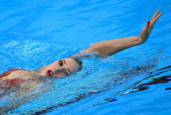Светлана Колесниченко выступает с технической программой в соревнованиях по синхронному плаванию на XVII чемпионате мира по водным видам спорта в Будапеште - Sputnik Молдова