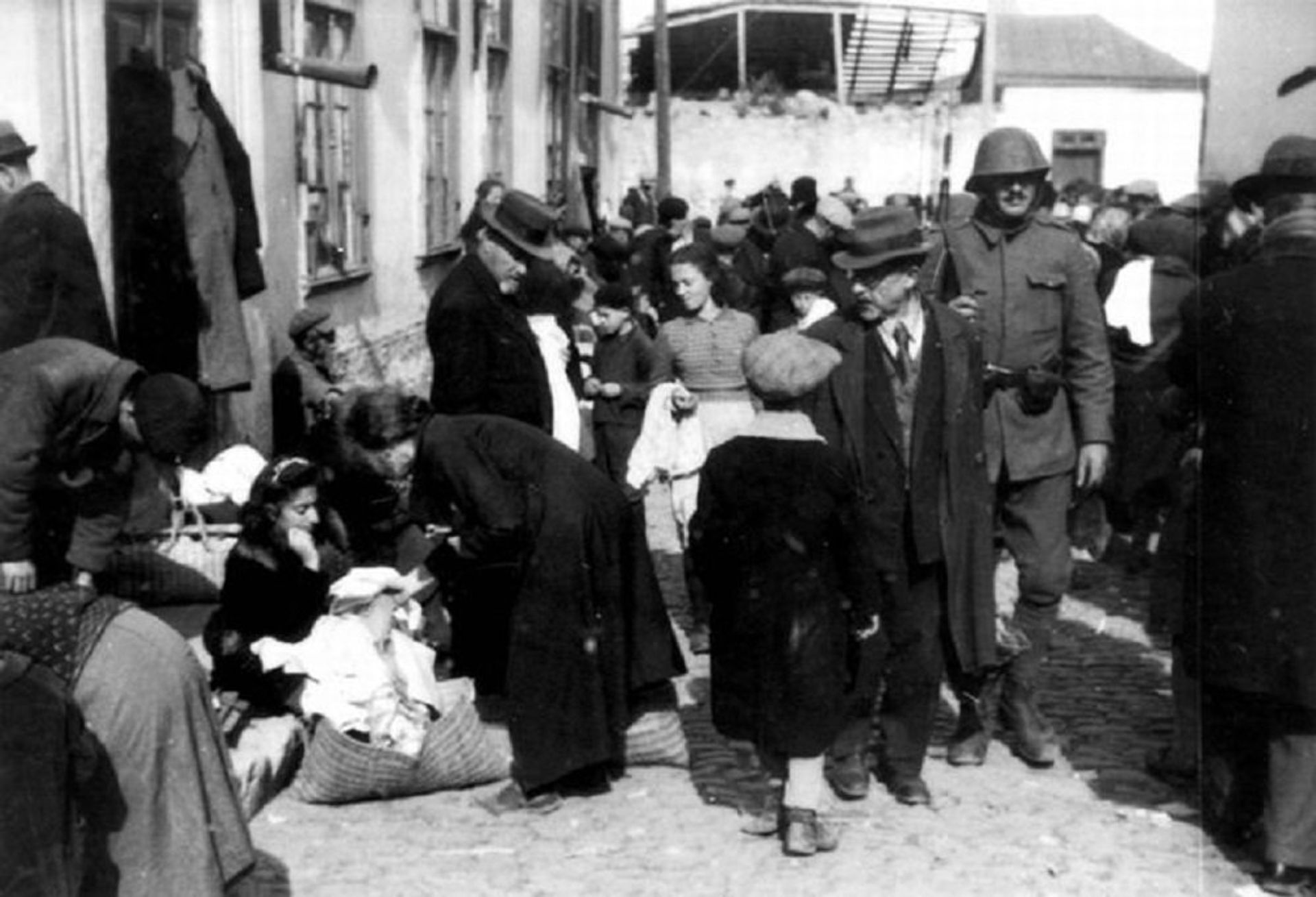 На рынке еврейского гетто Кишинёва, 1941 год - Sputnik Молдова, 1920, 24.07.2026