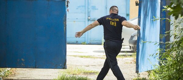 Percheziții la INI - Sputnik Молдова