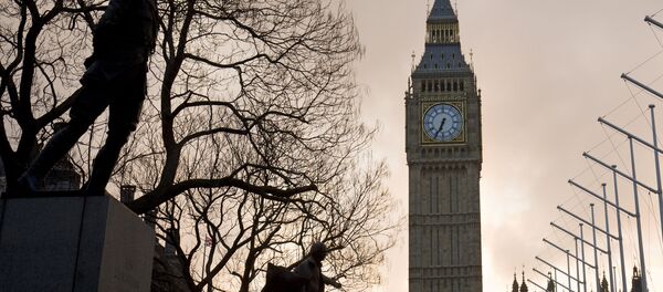 The sun rises behind The Elizabeth Tower, also known as 'Big Ben' on the day British Chancellor of the Exchequer George Osborne delivers his budget in London on March 16, 2016 The sun rises behind The Elizabeth Tower, also known as 'Big Ben' on the day British Chancellor of the Exchequer George Osborne delivers his budget in London on March 16, 2016 - Sputnik Moldova-România