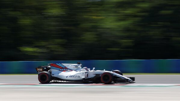 Гонщик команды Williams Пол ди Реста впервые вышел на старт гонки Формула 1 с 2013 года, когда он выступал за Force India. На Гран-при Венгрии в составе Williams он заменил заболевшего Фелипе Массу - Sputnik Молдова