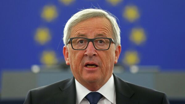 European Commission President Jean-Claude Juncker addresses the European Parliament in Strasbourg, France, September 9, 2015 - Sputnik Moldova-România