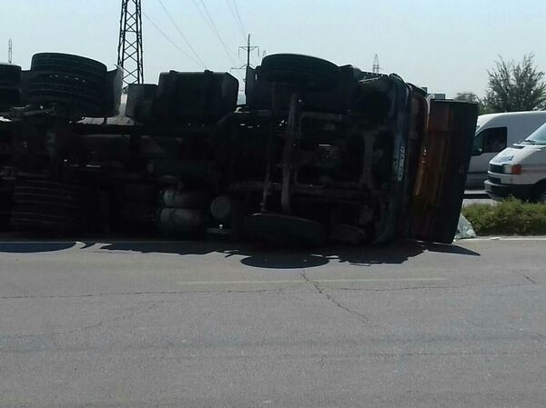 Betonieră răsturnată în Chișinău - Sputnik Moldova