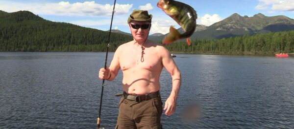 Спутник_Отдых Путина: подводная охота на щуку и рыбалка Спутник_Отдых Путина: подводная охота на щуку и рыбалка - Sputnik Молдова