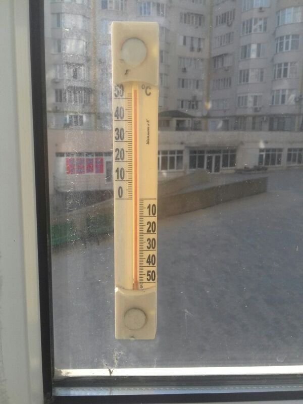 Mercurul din termometre a urcat mai mult de 50 de grade Mercurul din termometre a urcat mai mult de 50 de grade - Sputnik Moldova