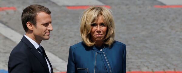 Эммануэль Макрон и Бриджит Макрон - Sputnik Молдова