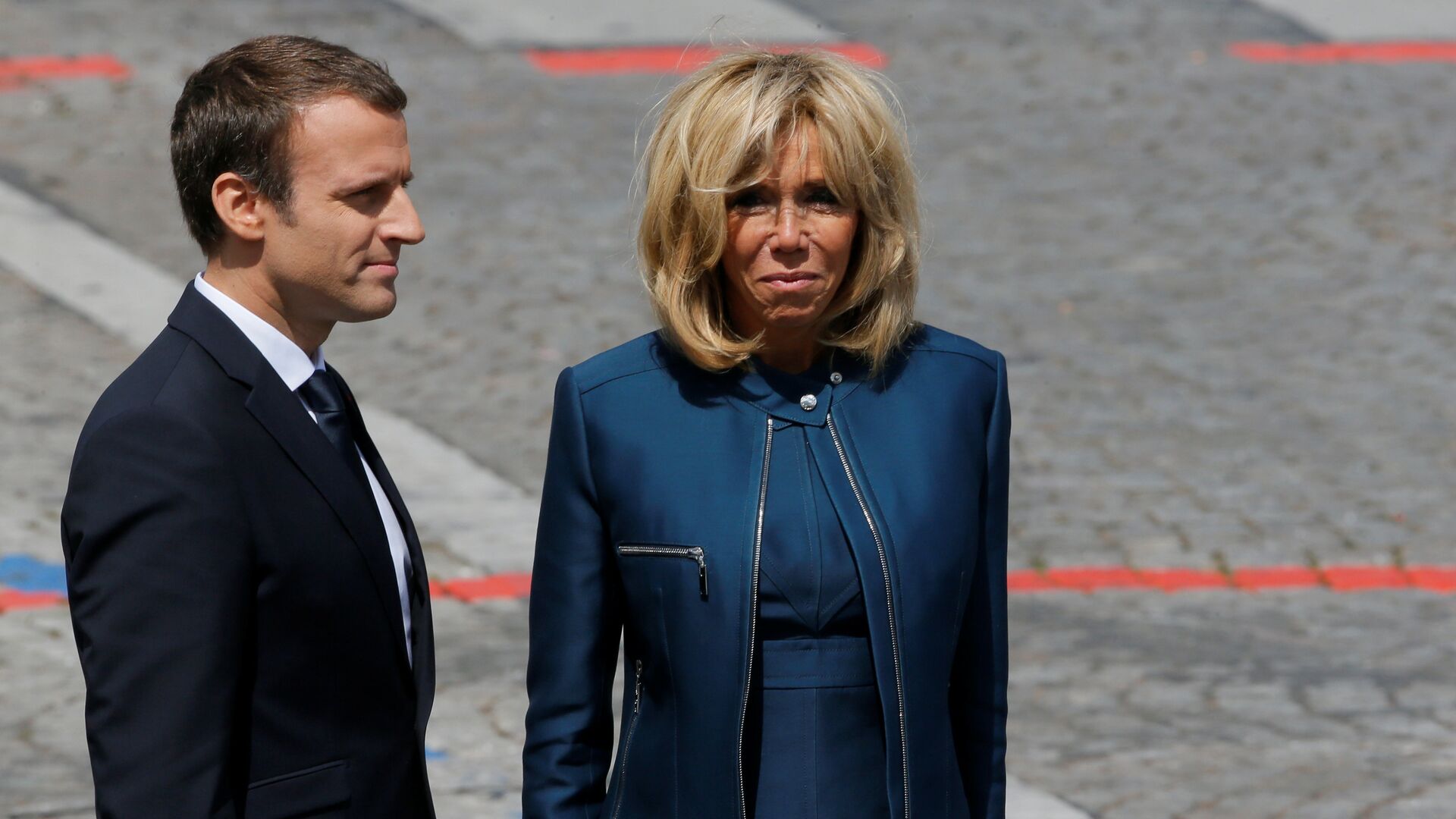 Жена президента франции мужчина