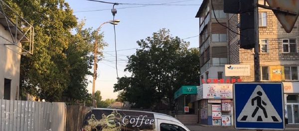 Мобильная кофейня, подключенная к городским сетям - Sputnik Молдова