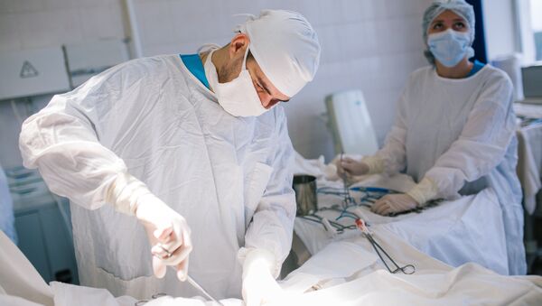 Operație, medici, intervenție chirurgicală - Sputnik Moldova