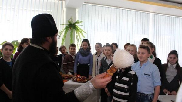 Binecuvântare a elevilor - Sputnik Moldova