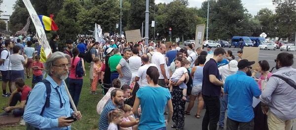 Protestele antivaccinare din 13 august Protestele antivaccinare din 13 august - Sputnik Moldova-România