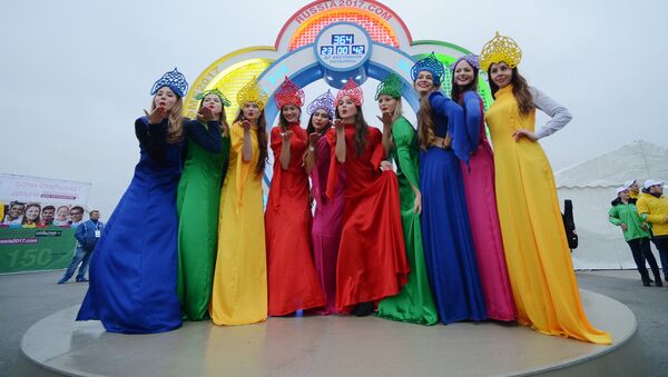 Запуск часов обратного отсчета на Воробьевых горах в Москве перед XIX Всемирным фестивалем молодежи и студентов - Sputnik Молдова