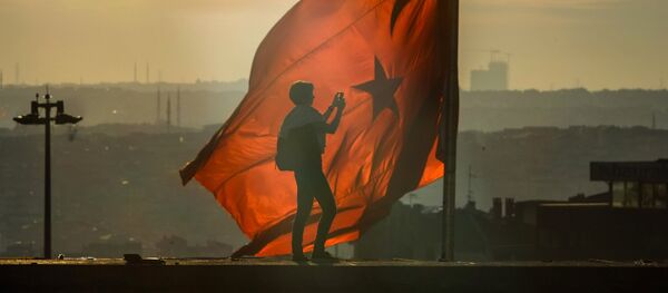 Антиправительственные выступления против исламизации Турции - Sputnik Moldova