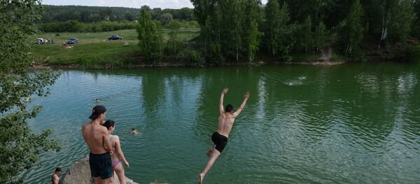 Лето в Новосибирской области, архивное фото Лето в Новосибирской области, архивное фото - Sputnik Молдова