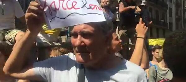 Мы не боимся!: в Барселоне прошла акция в память жертв теракта - Sputnik Молдова