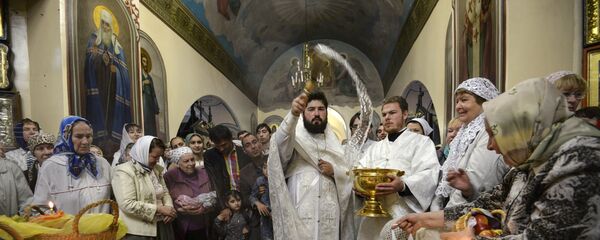 Освящение яблок - Sputnik Moldova