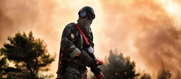 Тушение пожара к востоку от греческой столицы Тушение пожара к востоку от греческой столицы - Sputnik Молдова