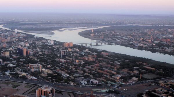 An aerial view shows the Nile river cutting through the Sudanese capital Khartoum - Sputnik Moldova-România