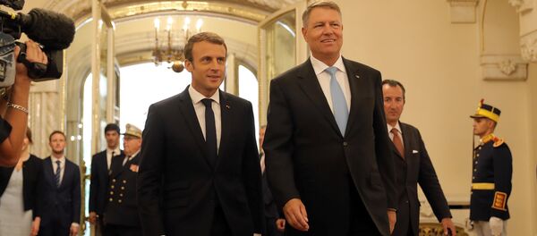 Emmanuel Macron și Klaus Iohannis - Sputnik Moldova-România