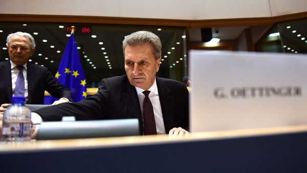 Germany's European Commissioner for the digital economy and society Guenther Oettinger attends a hearing in front of an European Parliament committee on the transfer of his portfolio to the budget and human resources commission, at the European Parliament in Brussels, January 9, 2017 - Sputnik Moldova-România